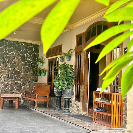 Хостел Good Feeling Ijen Banyuwangi Баньюванги Экстерьер фото